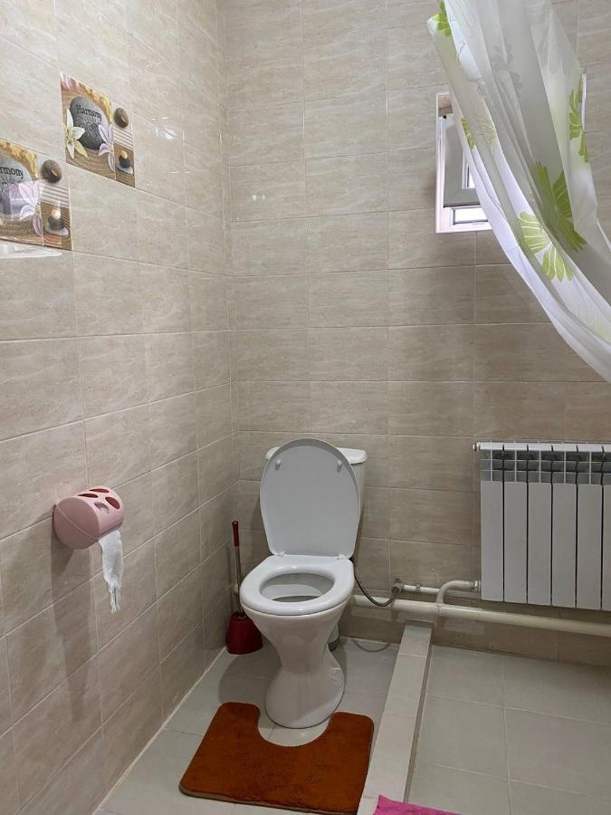 לינה וארוחת בוקר Karakol-Guest מראה חיצוני תמונה